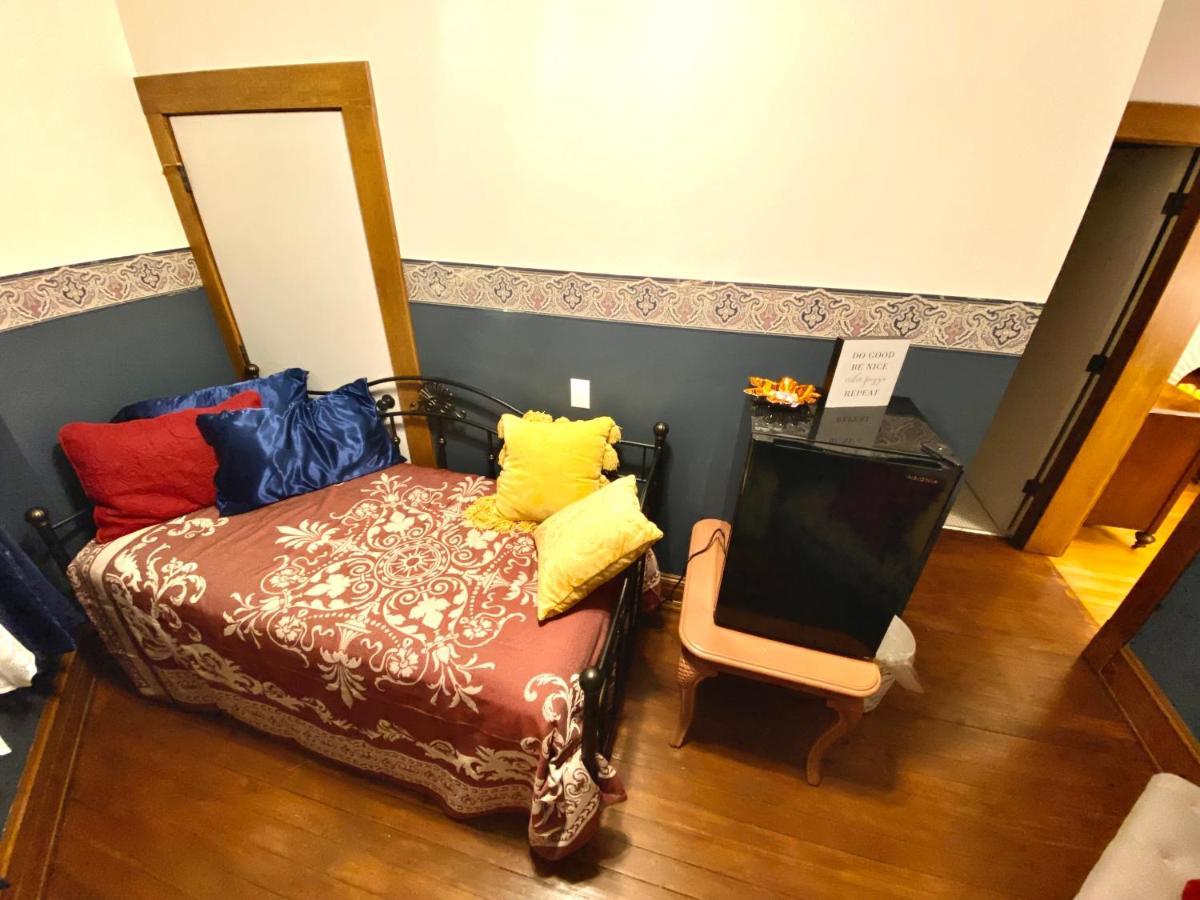 The Abriendo Inn Pueblo Luaran gambar